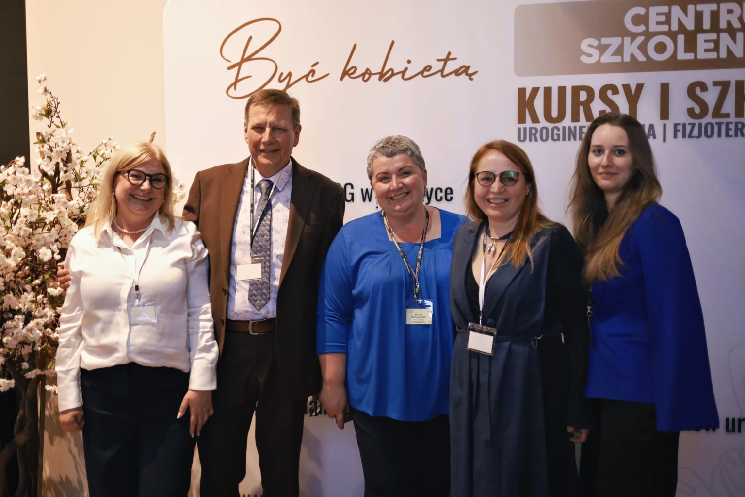 Zespół Centrum Szkoleniowego Być Kobietą podczas konferencji Uroginekologia 2026 w Łodzi